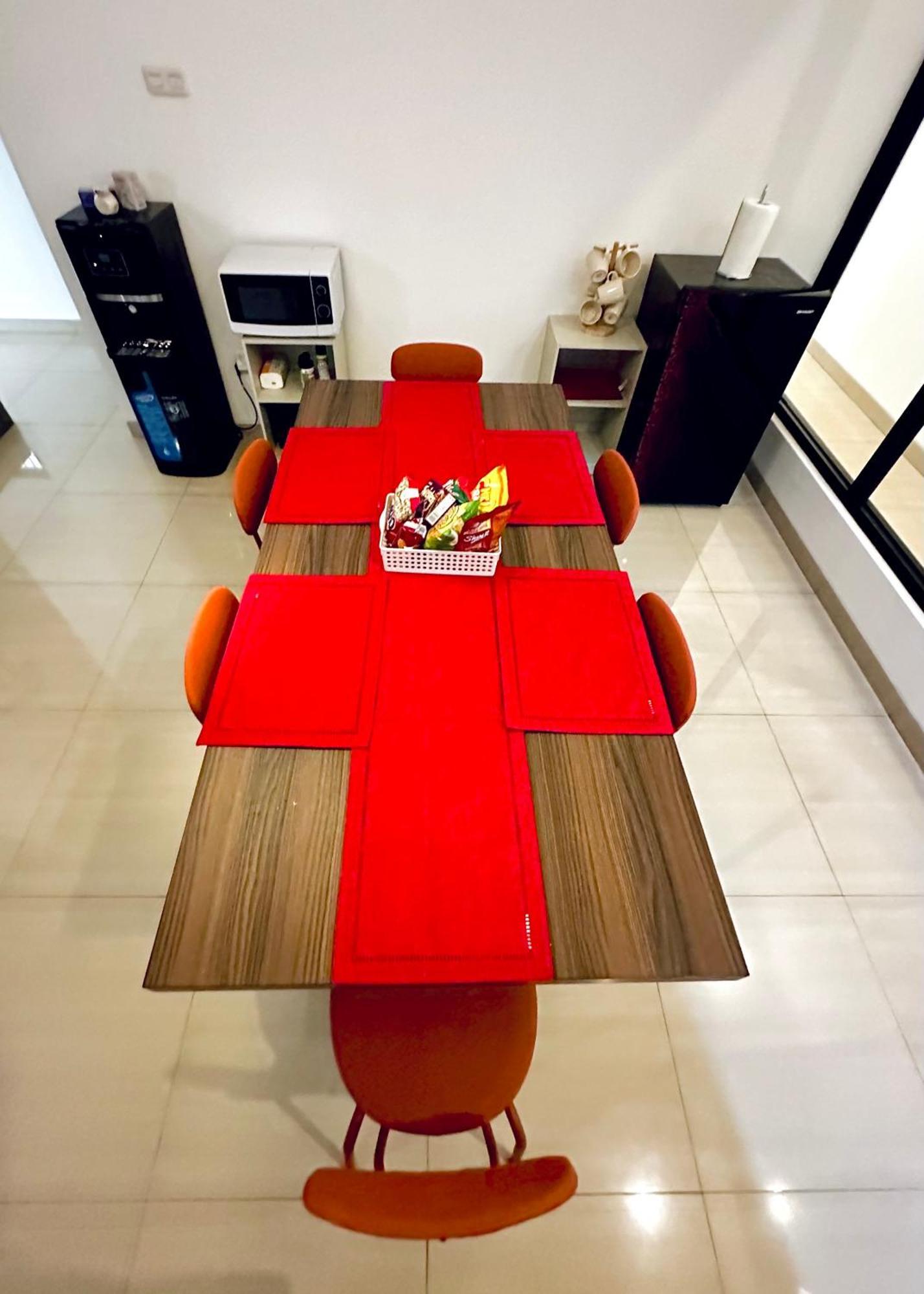 4-Bedroom Home In South Jakarta Nuansa Swadarma Residence By Le Ciel Hospitality Экстерьер фото