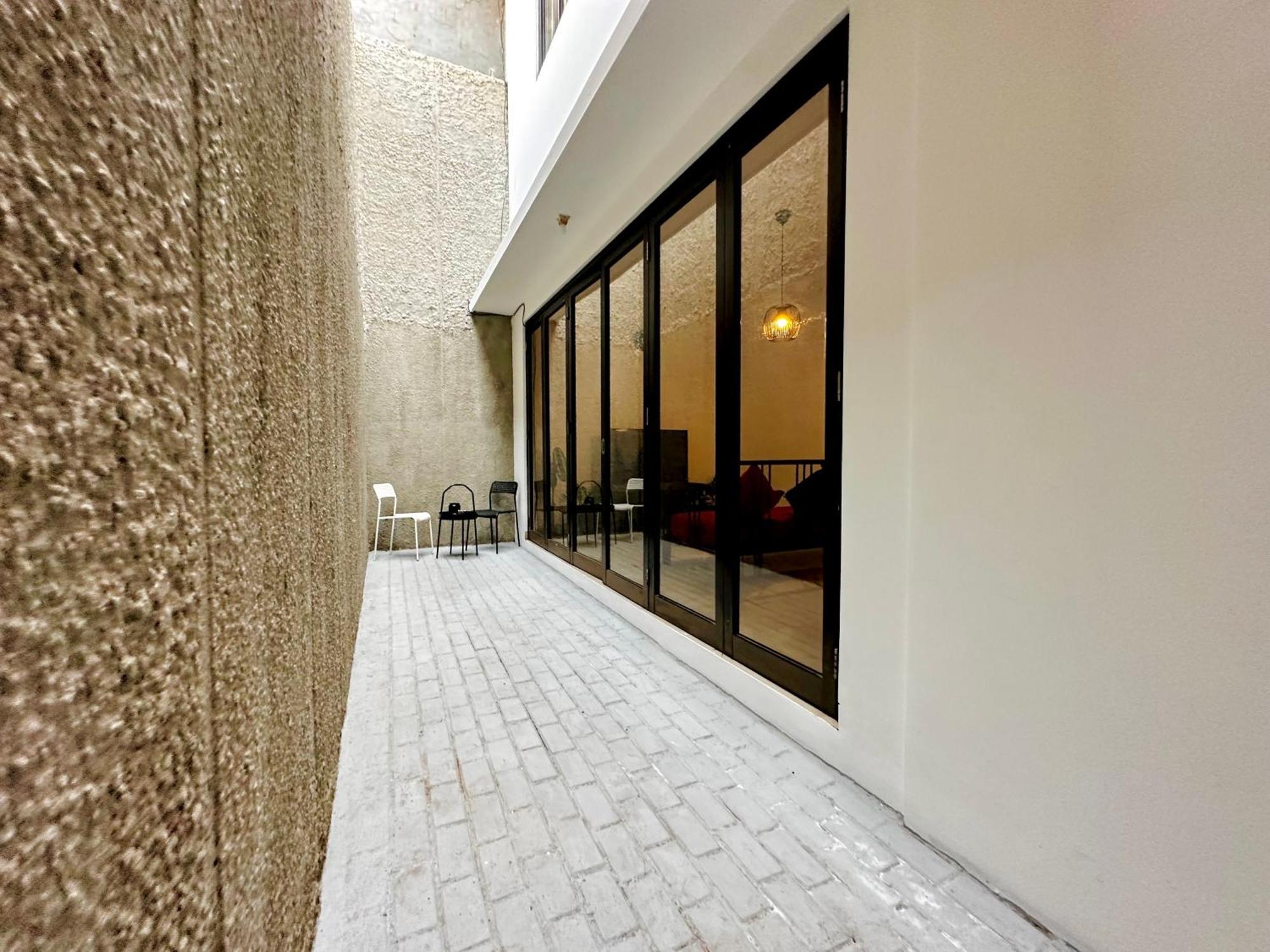 4-Bedroom Home In South Jakarta Nuansa Swadarma Residence By Le Ciel Hospitality Экстерьер фото